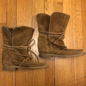 Jack Rogers fur lined suede boots